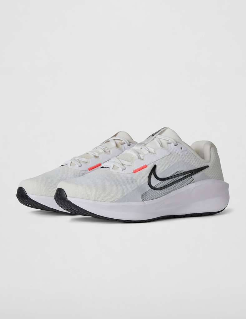 Nike Downshifter 13 de hombre: unas zapatillas de correr por 34,95€ con lo esencial en ruta
